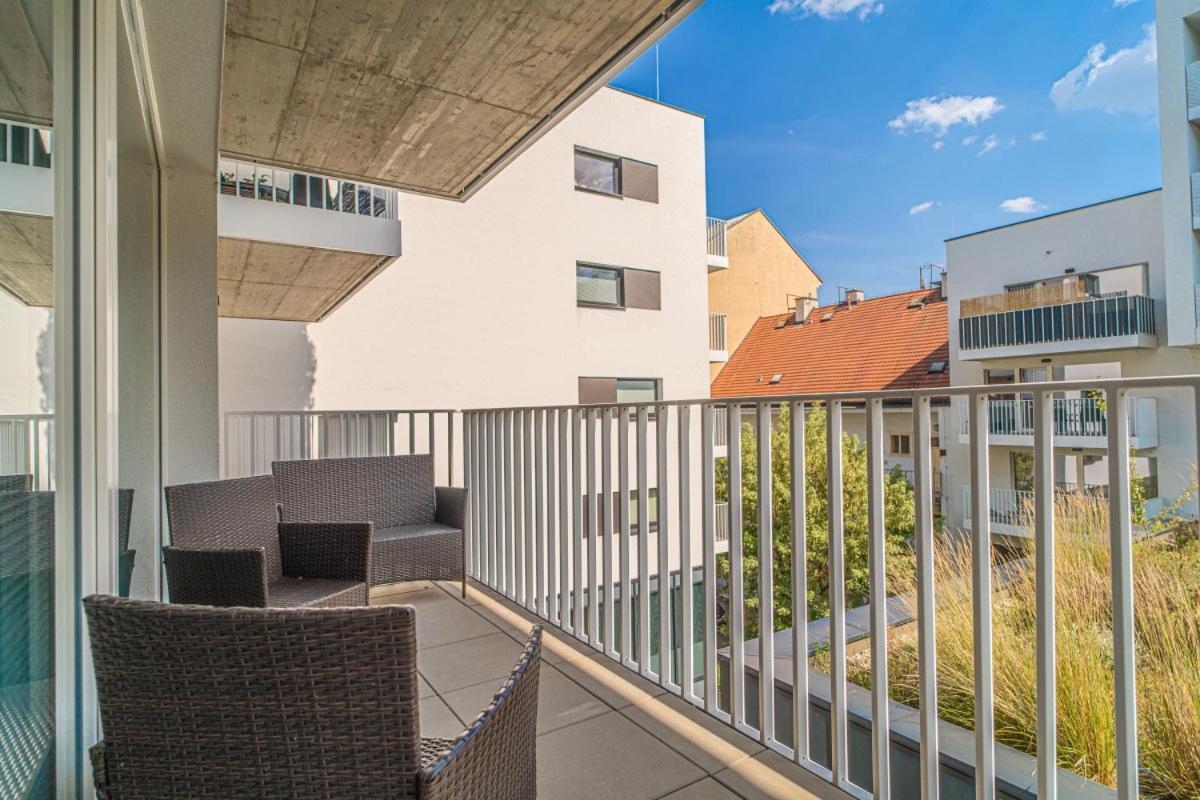 פראג Apartment Karel With Garage Parking מראה חיצוני תמונה